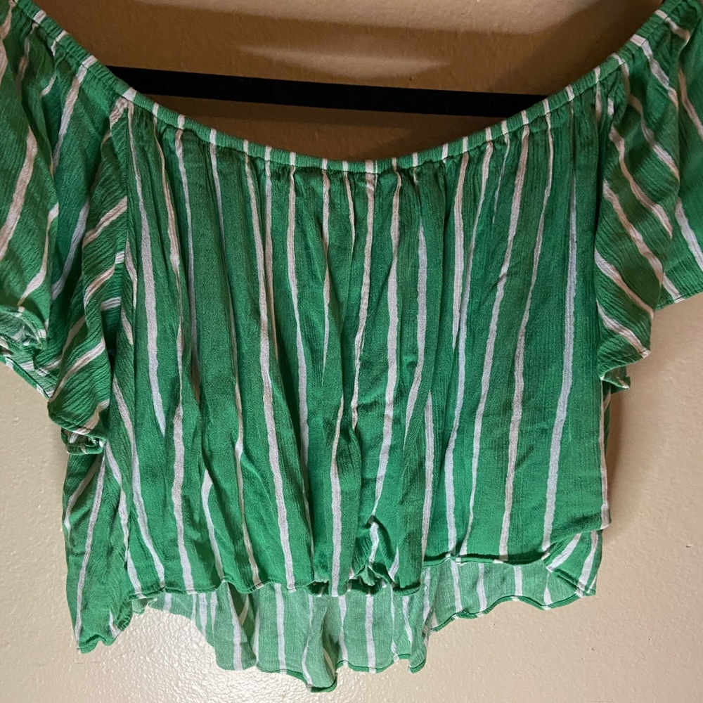 F21 plus size crop top